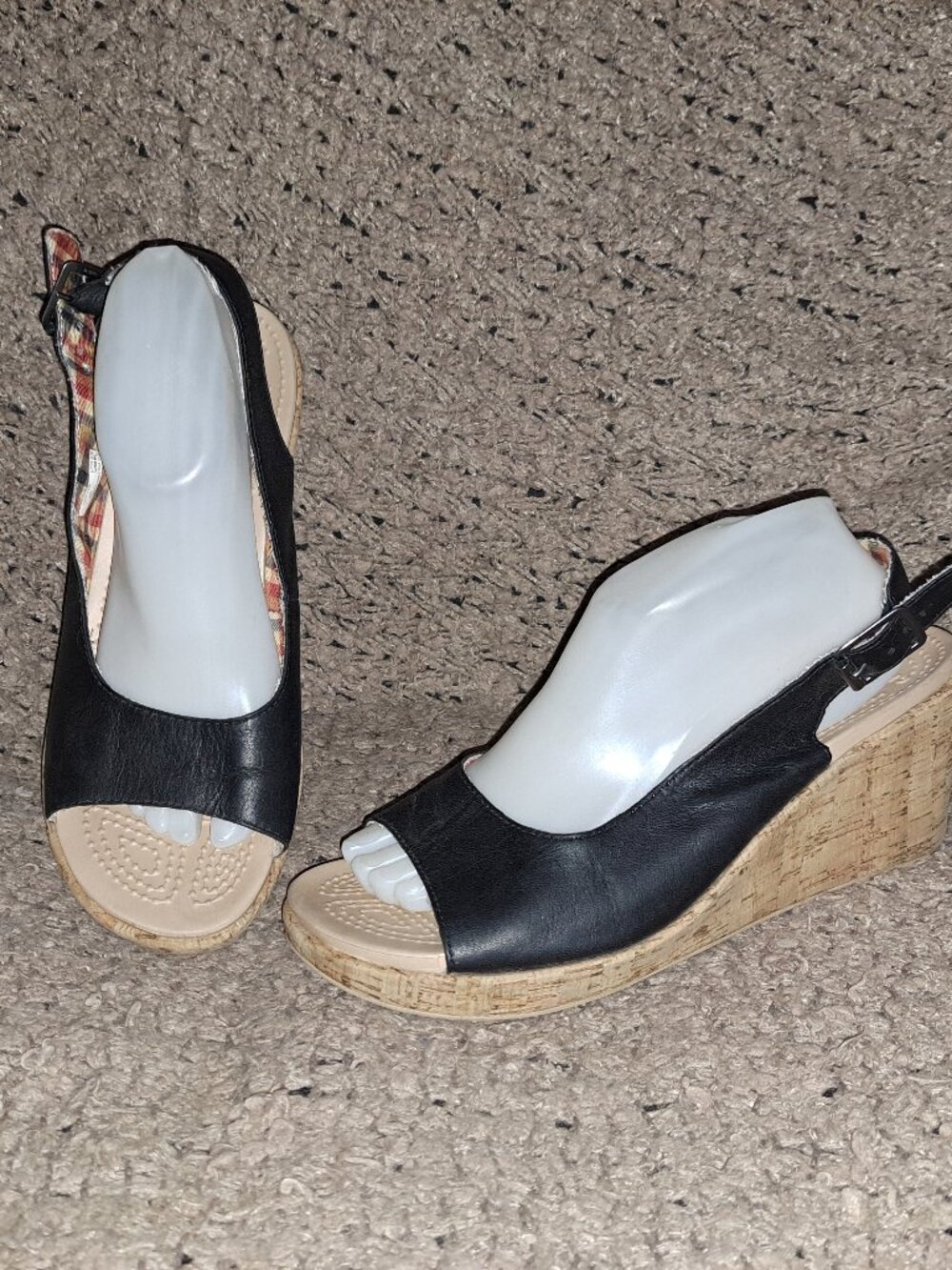 CROCS-A Leigh Black Leather Slingback Cork Wedge Sandals-11848-Sz 10-Excellent